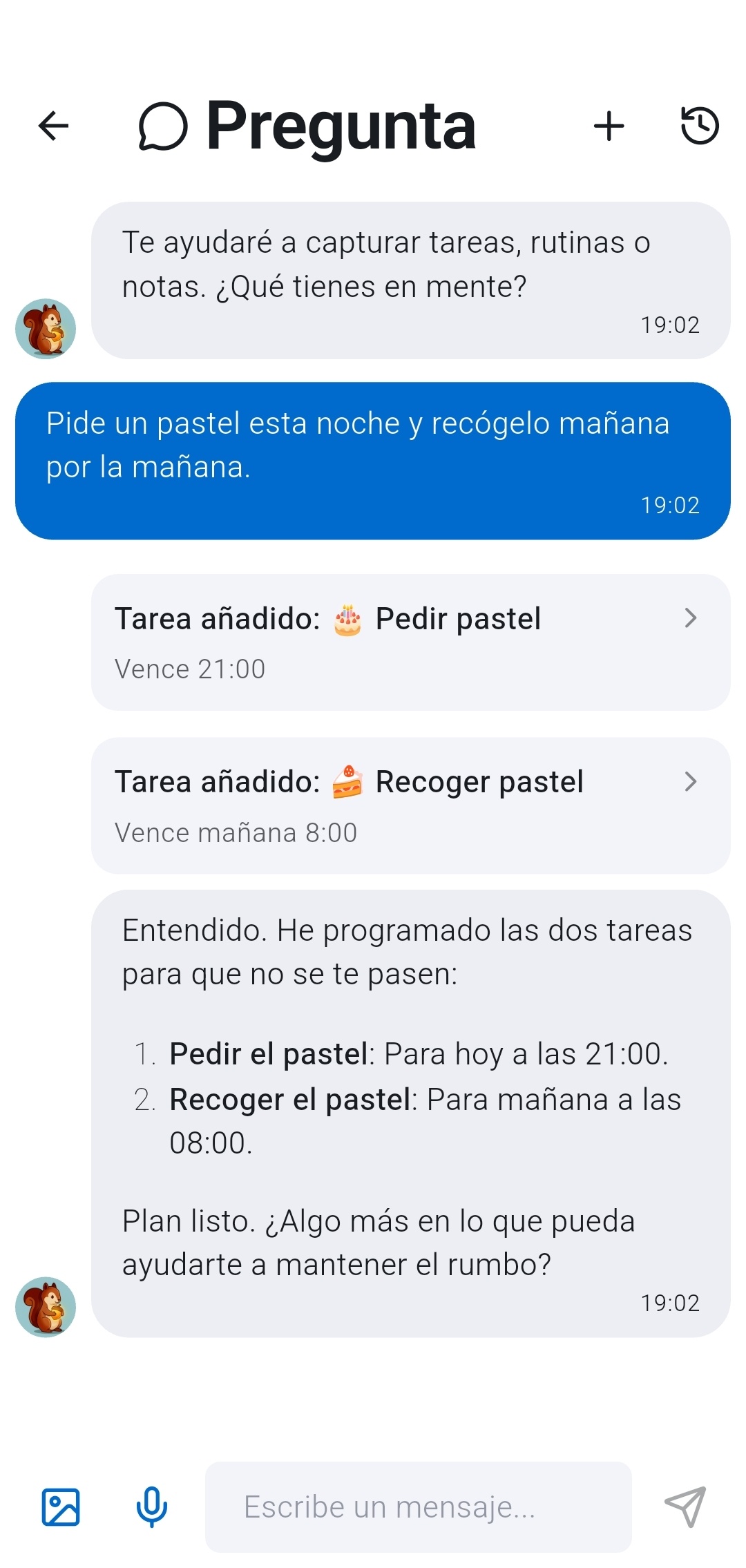 Chat de IA de Recordo mostrando un mensaje del usuario Pide un pastel esta noche y recógelo mañana por la mañana, con la IA creando dos tareas separadas con fechas correctas - flujo de captura primero donde la entrada desordenada se convierte automáticamente en tareas organizadas